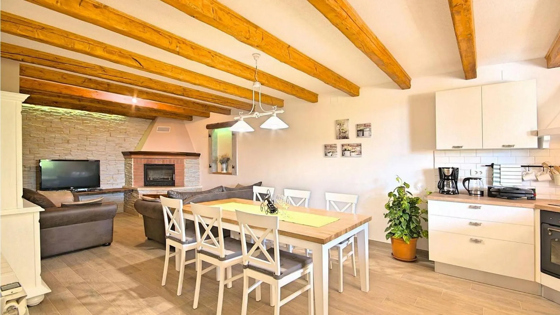 Nice Apartment In Visnjan With Wifi